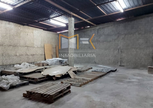 En Venta Galpón Gato Negro Catia Caracas