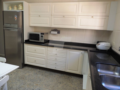 Imagem 8 de 15 de Sobrado Triplex, Água Verde, 6 Quartos (2 Suítes) Edícula, 4 Vagas. - Re61432752
