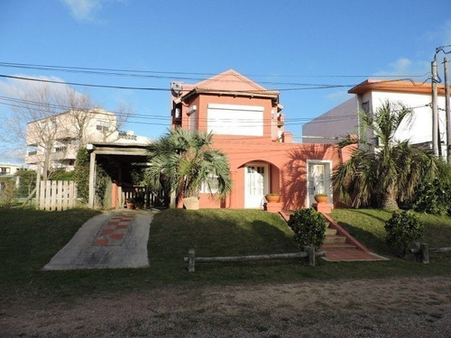 Casa En Alquiler Por Temporada De 3 Dormitorios En La Barra (ref: Zen-2694)