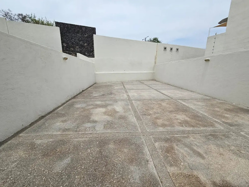 Casa En Renta En Zibata