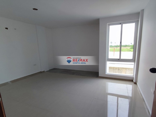 Te Presentamos Un Hermoso Apartamento En El Conjunto Cartago, El Mas Reciente De Tucacas, A Estrenar, Con Acabados De Primera, Con Planta Total.