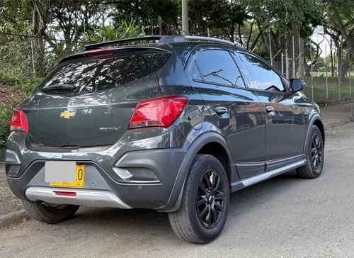 Chevrolet Onix 1.4 Lt