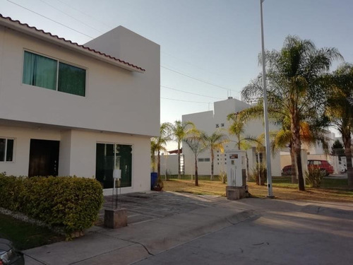 Imagen 2 de 12 de Casa Sola En Renta Misión Privadas Residenciales