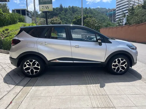 Renault Captur 2.0 Intens Automática