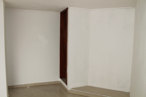 Imagen 3 de 9 de Arriendo, Locales, Zona Segura, Oficinas,consultorios,academias,etc