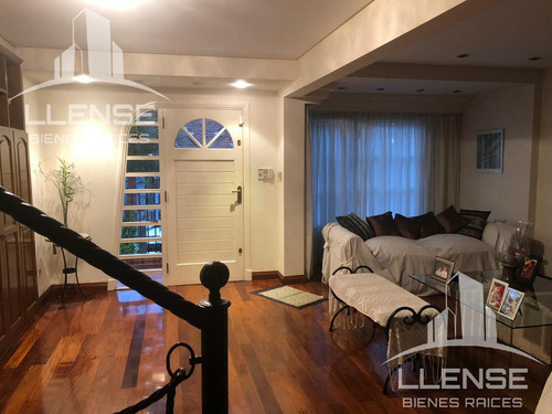 Casa/duplex 4 Ambientes Con Piscina En Venta - Quilmes Residencial-permuta Departamento Menor Valor