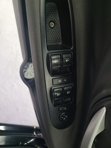 Fiat Punto 1.6 16v Essence Flex Dualogic 5p
