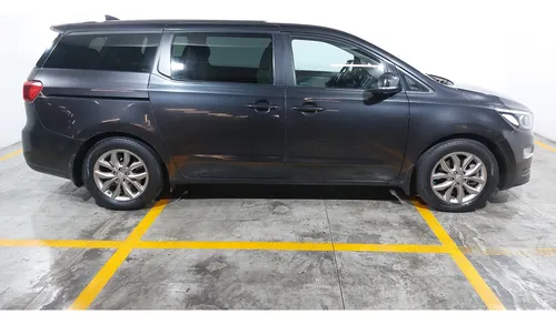 Kia Sedona 3.3 EX AUTO