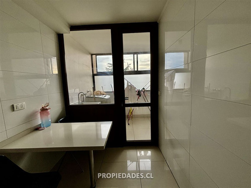 Departamento En Venta De 4 Dorm. En Lo Barnechea