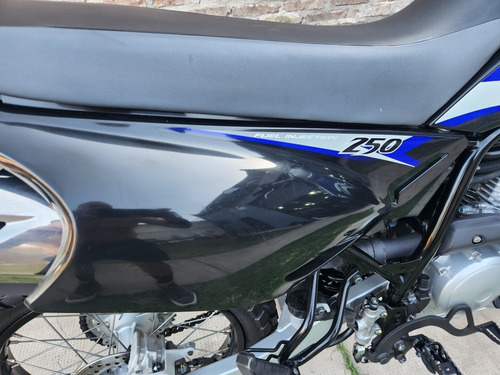 Imagen 11 de 22 de Yamaha Xtz250