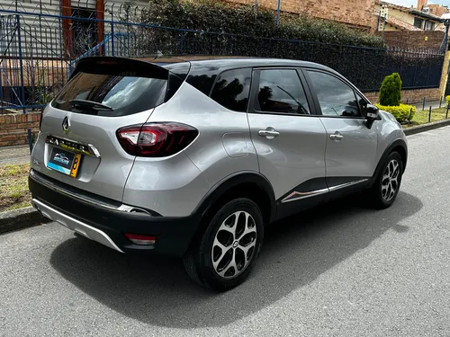 Renault Captur 2.0 Intens Automática