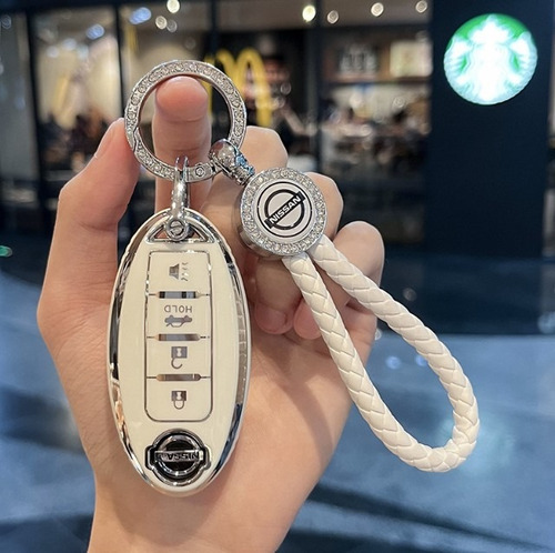 Funda Cubre Llave Presencial + Llavero Con Logo Nissan Blanco