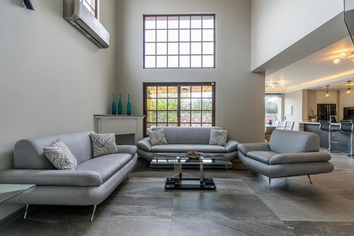 Imagen 1 de 30 de Casa Lucitanos En Venta, Fracc. Ventanas En San Miguel De Al