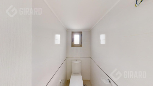 Venta De 3 Amb A Estrenar. Amplio Living Comedor. Zona Paseo Aldrey. Con Patio