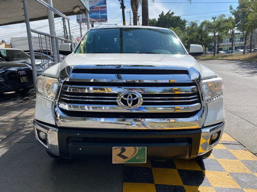 Imagen 2 de 15 de Toyota Tundra Sr5 2017