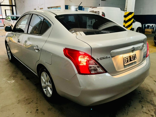 Nissan Versa Advance Pure Drive