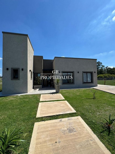 Venta De Casa 4 Ambientes En San Pablo, Pilar