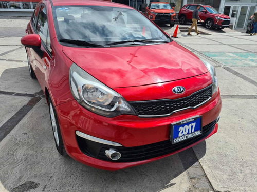 Imagen 3 de 14 de Kia Rio 1.6 Lx Sedan Mt 2017