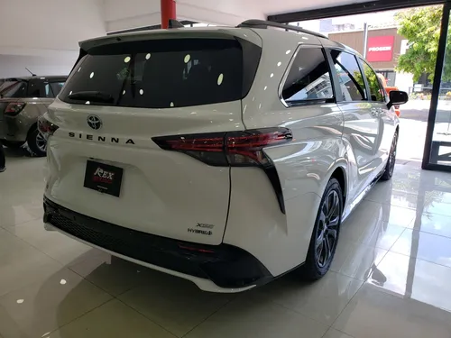 Toyota Siena Xse Hibrido