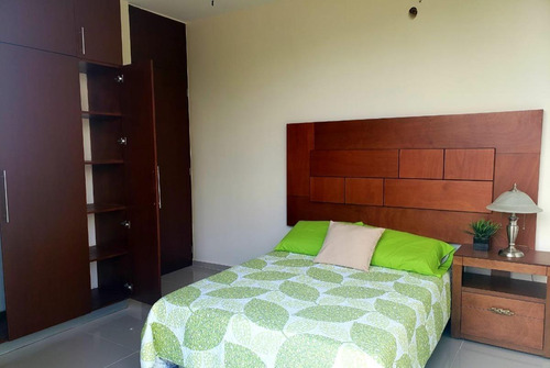 Departamento Amueblado De 2 Recámaras En Renta En Emerald, Temozón Norte