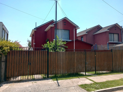 Linda Casa Ubicada En Excelente Y Tranquilo Barrio De Buin