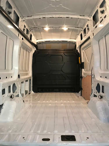 Ford Transit Furgon Medio Te Con A/c 2.2 Tdci Stock Físico