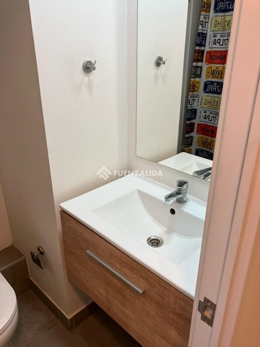 Departamento En Venta De 2 Dorm. En La Cisterna