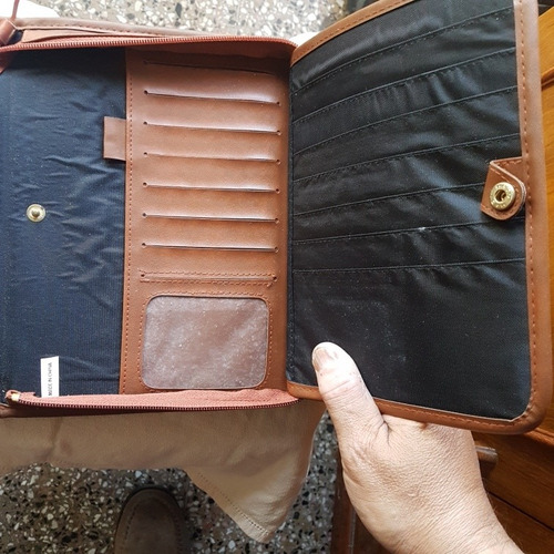 Antigua Agenda, Organizador Y Tarjetero De Cuero.