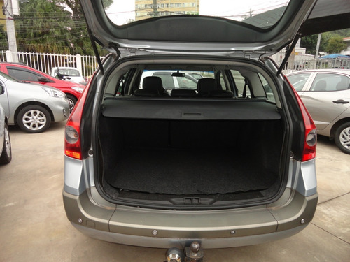 Imagem 17 de 18 de Renaul Megane Grand Tour 2.0 Dynamique Aut.