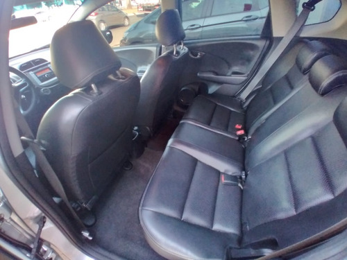 Imagem 10 de 11 de Honda Fit 1.4 Lx Flex Automático 2014