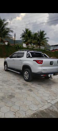 Fiat Toro 1.8 16v Freedom Flex 4x2 Aut. 4p
