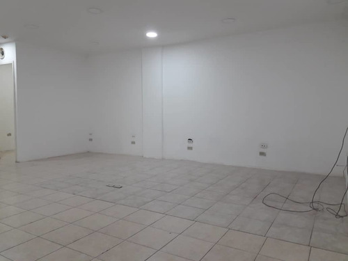 Imagen 3 de 10 de En Venta Oficina En La Torre Movilnet, Paseo Cabriales Rc
