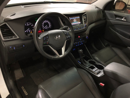 Imagem 11 de 14 de Hyundai Tucson Gls 1.6 T-gdi (aut)