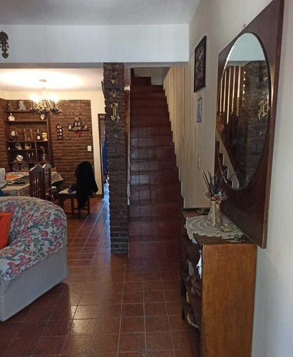 Imagen 4 de 14 de Casa En Venta - 4 Dormitorios 3 Baños 2 Cocheras - 250mts2 - San Bernardo Del Tuyu