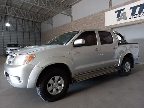 Toyota Hilux Srv 4x4 Cabina Doble Srv 3.0 Tdi