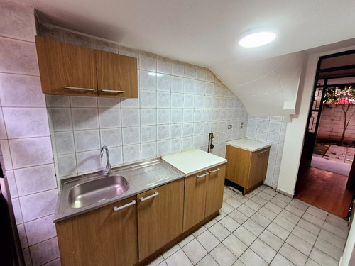 Los Aliagas/ Metro Villa Frei- 2d +1d Uso Home Office-2b