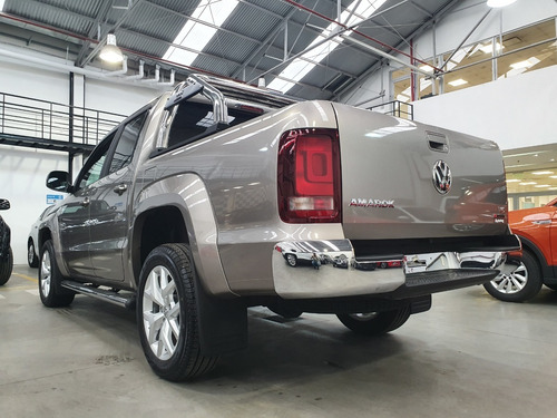 Imagen 19 de 25 de Volkswagen Amarok V6 Highline 258 Cv 0km My23 Bonificaciones