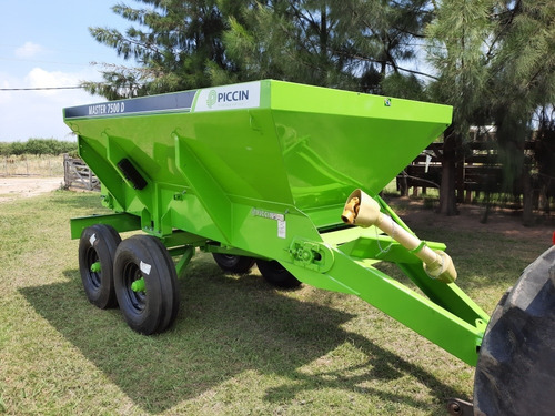 Abonadora Fertilizadoras Piccin 2500, 5000 Y 7500 .