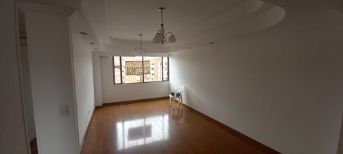 Se Vende Apartamento En Victoria Norte - Edificio Tripoli