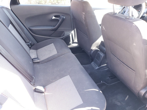 Volkswagen Vento 1.6 Confortline At