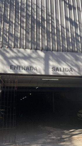 Imagen 4 de 4 de Deposito En Alquiler- Barrio San Cristobal