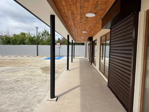 Gran Local En Arriendo En Puerto Varas (160011)