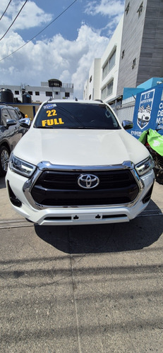 Toyota Hilux  Srv 2022