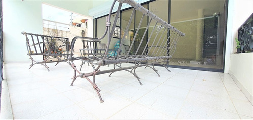 For Sale En Cuesta Hermosa I Con Piscina Y Patio 3 Habitaciones Y 4 Parqueos No Broker Solo Cliente Llamar