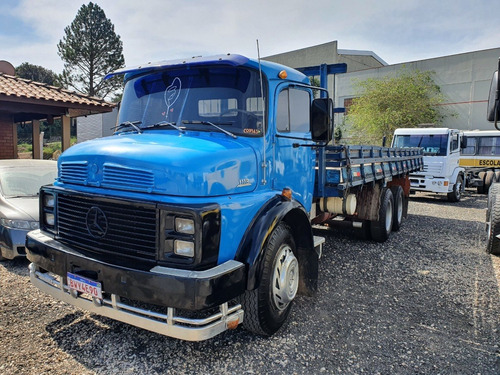 Imagem 1 de 4 de Caminhão Mb 1113 6x2 Truck