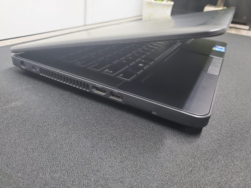Especial Laptop Dell Latitude Core I3 4ta 16gb Ram 120 Ssd (Usado)