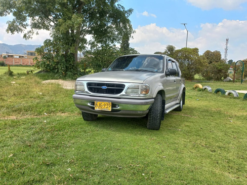 Ford Explorer 4.0 Xlt Elite 205 Hp Sohc