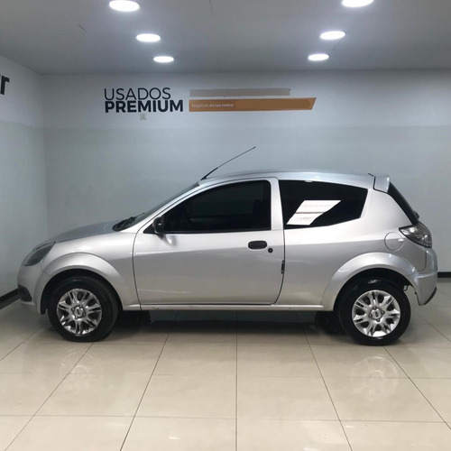Imagen 3 de 8 de Ford Ka 1.6 Fly Viral 95cv