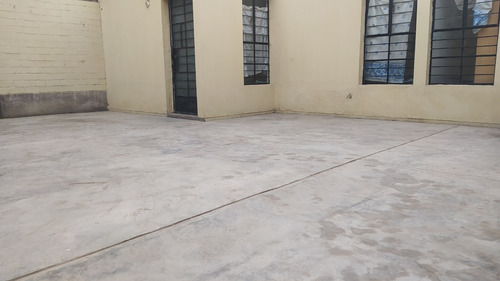 Imagen 7 de 10 de En Venta Casa Amplia En Carabayllo Urb. Santa Isabel