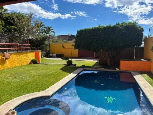 Casa En Venta En Colonia Brisas, Temixco, Morelos